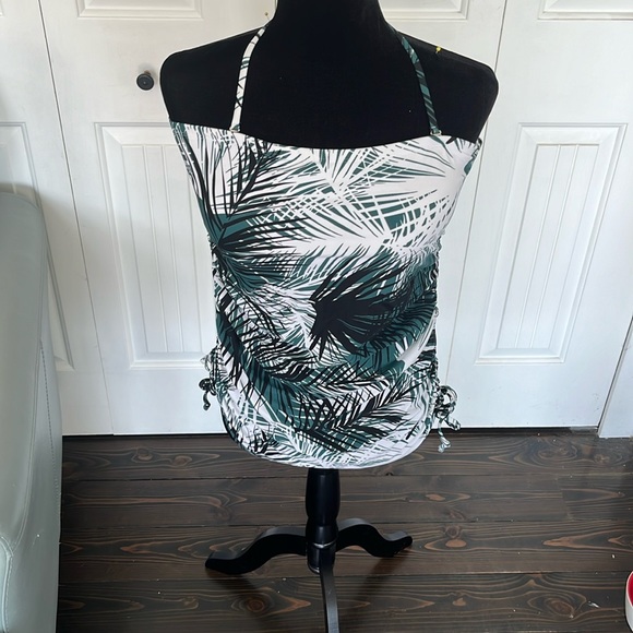 Maui Palms Seaside Tankini Top - Picture 1 of 4